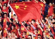 足球报谈U16国足夺冠：进攻多点开花，防线短板造战术选择困境
