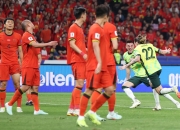 世预赛国足不敌澳大利亚队 无缘直通世界杯